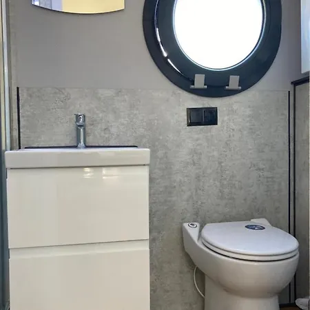 Hausboot Celina