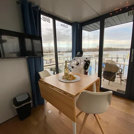 Botel Hausboot Celina Brandenburg (Brandenburg an der Havel)