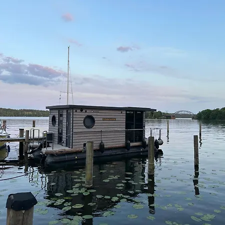 Hausboot Celina Botel Brandenburg (Brandenburg an der Havel)