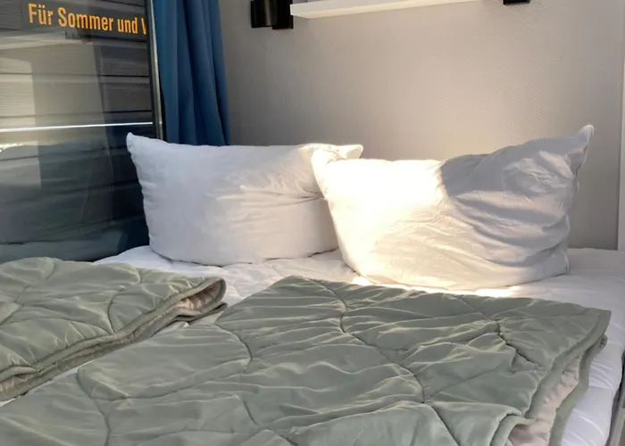 Botel Hausboot Celina